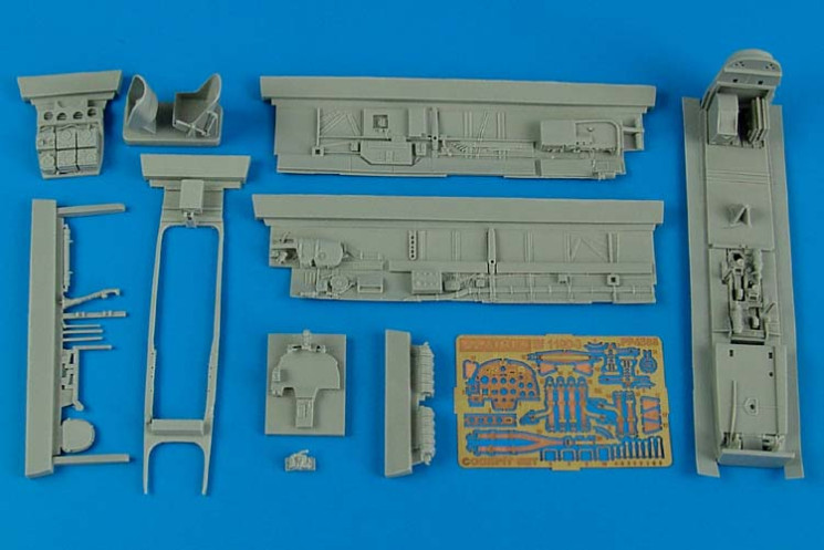 4586  Bf 110D-3 cockpit set