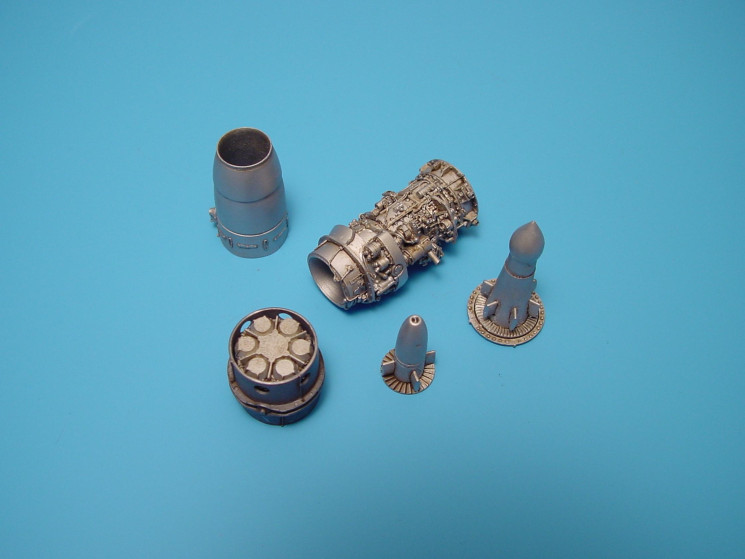 4140  Junkers JUMO 004B-1 jet engine