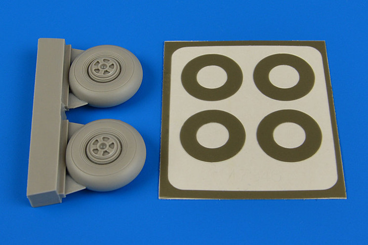 7346  Beaufighter wheels (five spoke) & paint masks