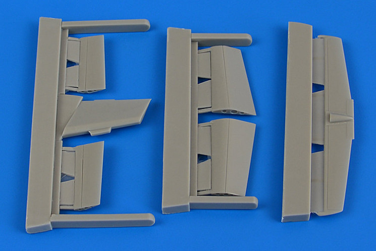 7347  L-29 Delfin control surfaces