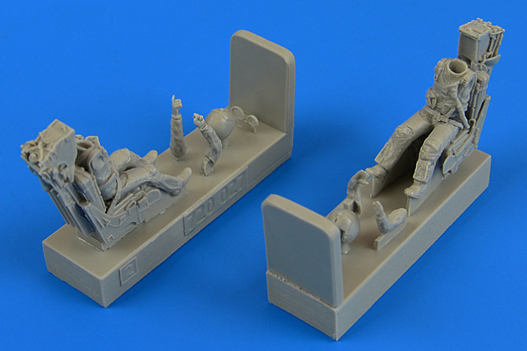 720027  US Navy Pilot & Operator with ejection seats for F14A/B Tomcat