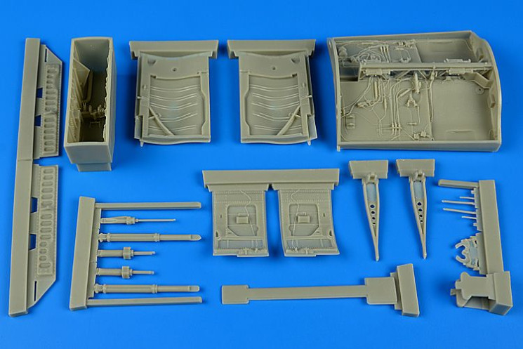 2202  F-104G/S Starfighter wheel bays