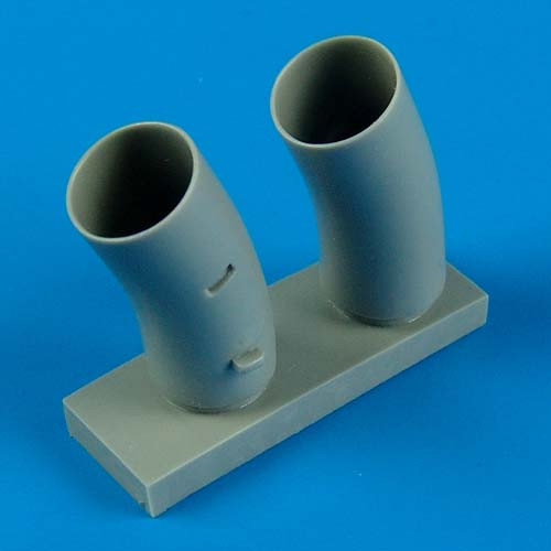 QB48452  Seahawk exhaust nozzles