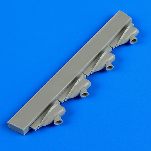 QB72440  SB2C-4 Helldiver exhaust