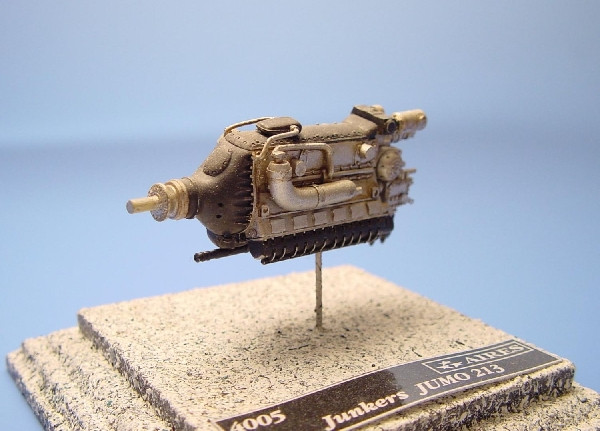 4005  Junkers JUMO 213 engine