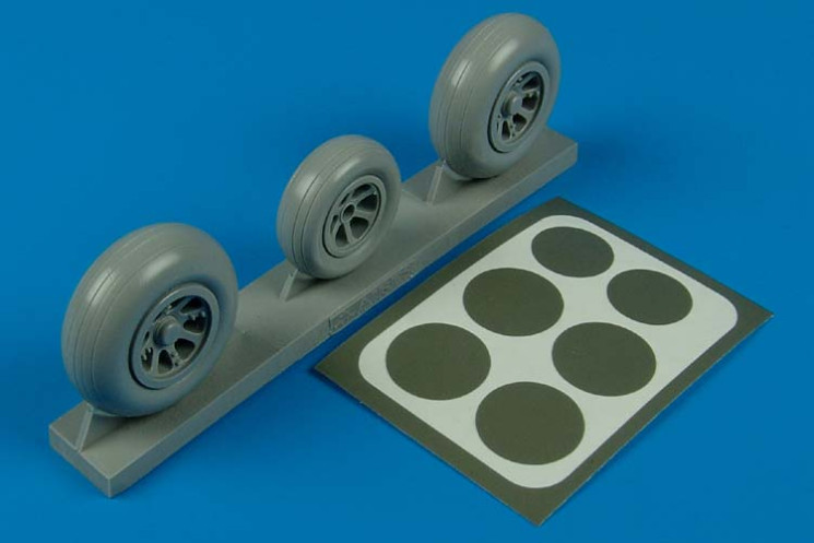 2105  P-38 Lightning wheels & paint masks