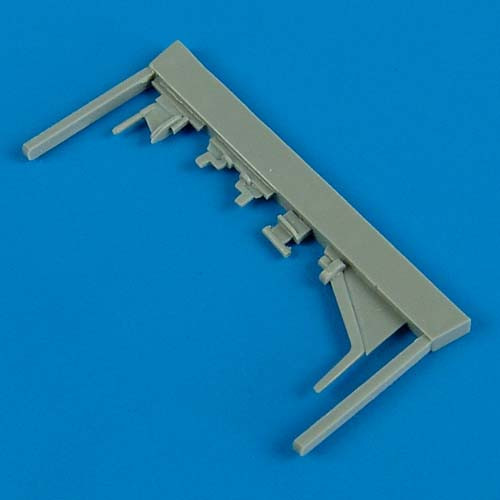 QB48455  Yak-38 Forger antennas