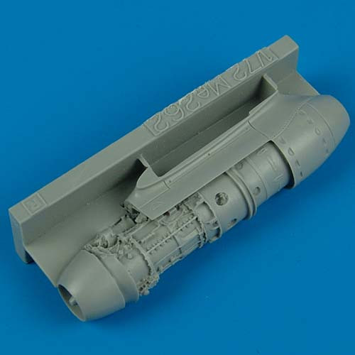 QB72242  Me 262 starboard engine