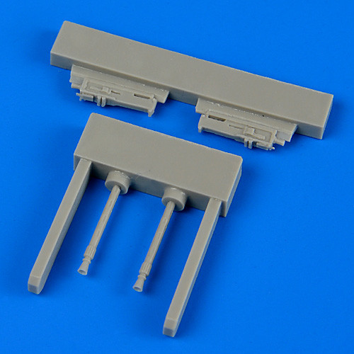 QB72443  Gloster Gladiator guns