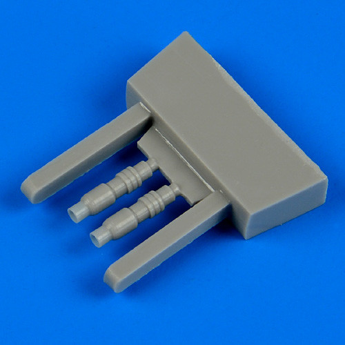 QB48558  Jaguar A gun barrels