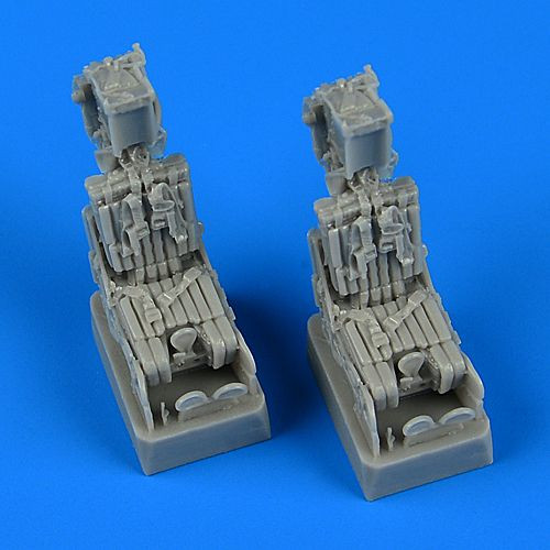QB72545  F-14A Tomcat ejection seats with safety belts