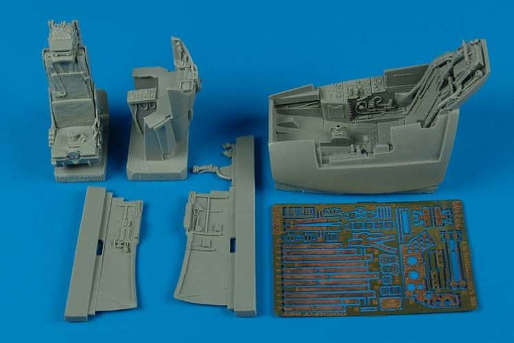 2108  BAE Lightning F.1A/F.3 cockpit set