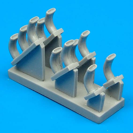 QB32012  Fw 190D-9 exhausts
