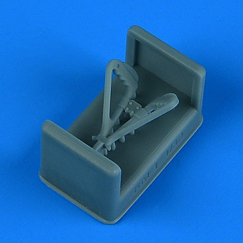 QB32336 Ручки катапультування для катапультного крісла КМ-1/КМ-1М. 1/32