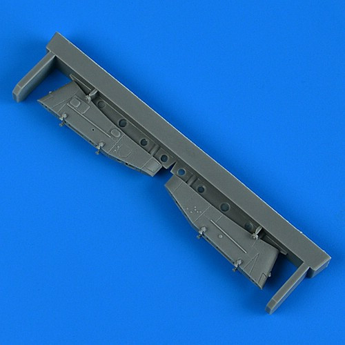 QB49032 OV-10D Bronco пилоны крыла
