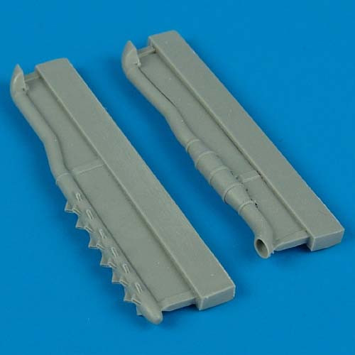 QB72139  Wellington Mk. Ic exhaust for late ver.