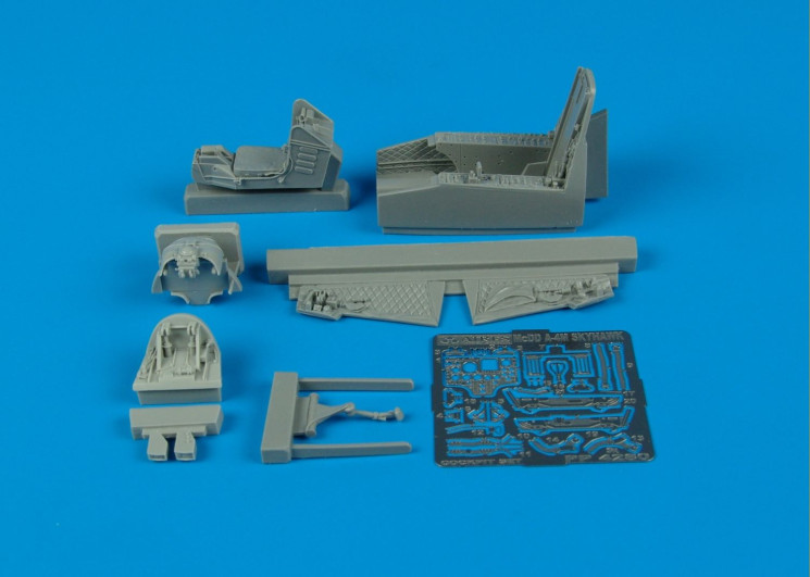 4280  A-4M Skyhawk cockpit set