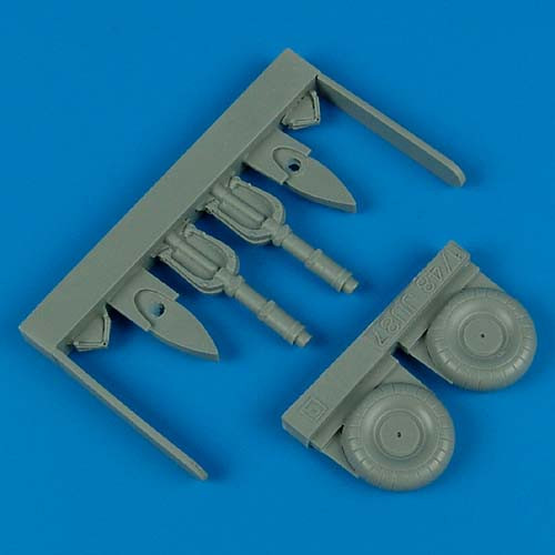 QB48257  Junkers Ju 87 Stuka uncovered wheels