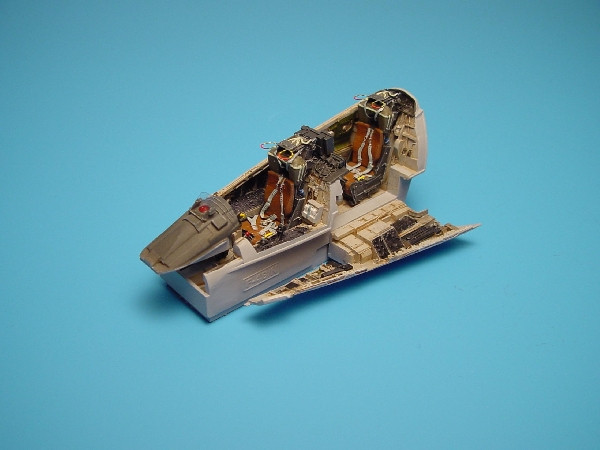 4155  F-4B/N Phantom II cockpit set
