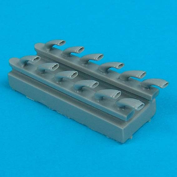 QB32015  Junkers Ju 87G exhausts