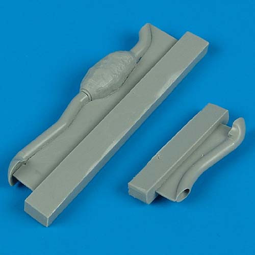 QB48152  Wellington Mk. I exhaust