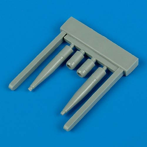QB48258  Spitfire Mk. XIVe cannon barrels