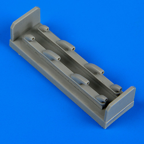 QB48562  Yak-1 exhaust