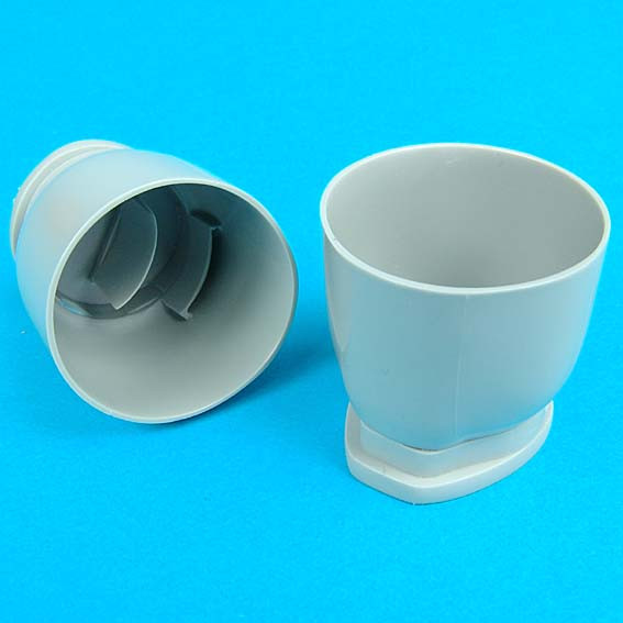 QB48040  A-26B/C correct cowlings