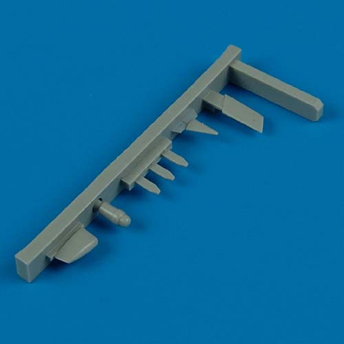 QB72250  A-1 Skyraider antennas