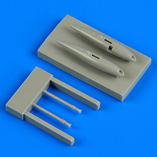 QB72453  Gloster Gladiator gun pods