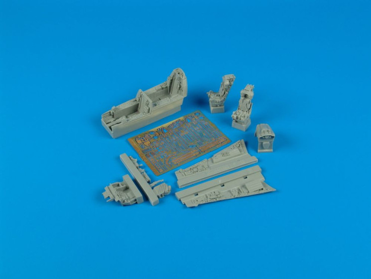 4288  British Phantom FGR.2 cockpit set