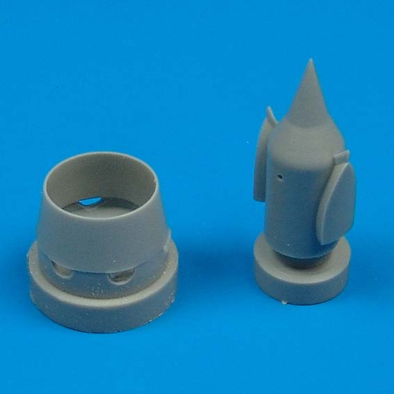 QB72012  MiG-21F-13 Fishbed C air intake
