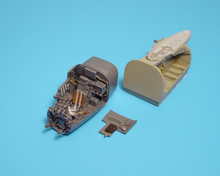 4164  Ar 234B Blitz wheel bays & cockpit set