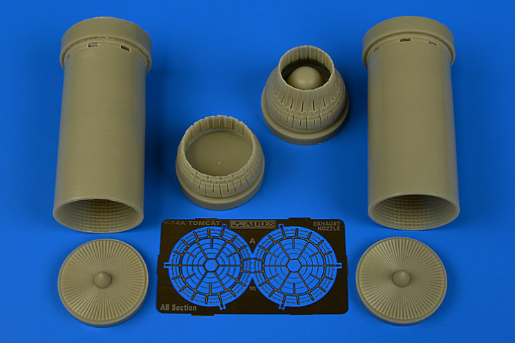 4713  F-14A Tomcat exhaust nozzles - varied