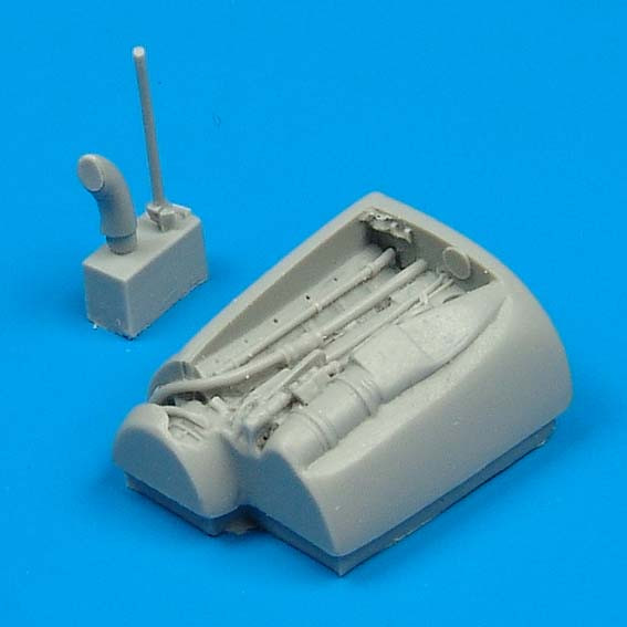 QB72014  P-38J/L Lightning engine