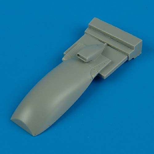 QB72258  Spitfire Mk. IX engine cover with radiator