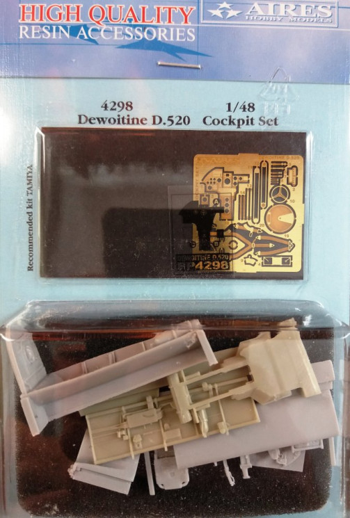 4298  Dewoitine D.520 cockpit set