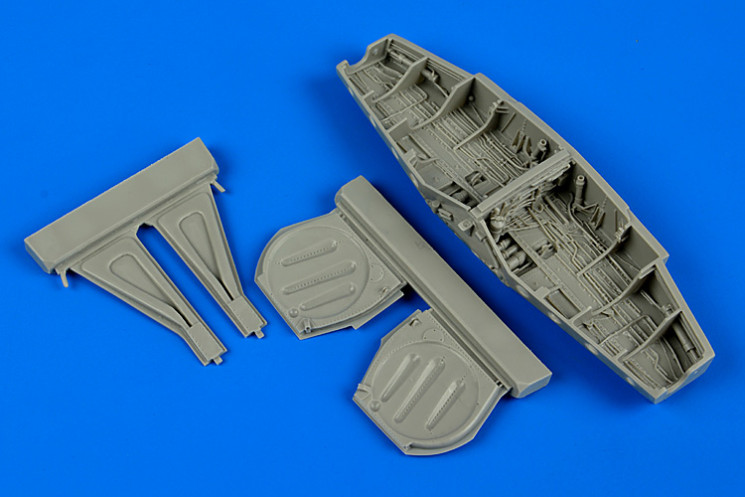 4613  P-51D Mustang wheel bays
