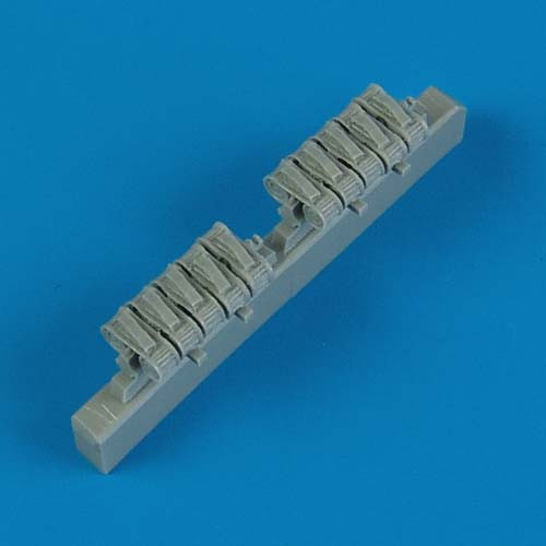 QB48373  Junkers Ju 87 Stuka M.G. drum magazines