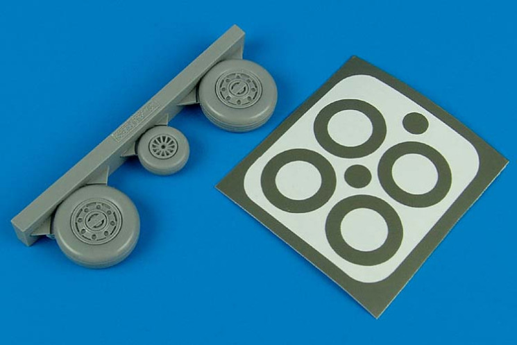 4414  F-105 Thunderchief wheels & paint masks