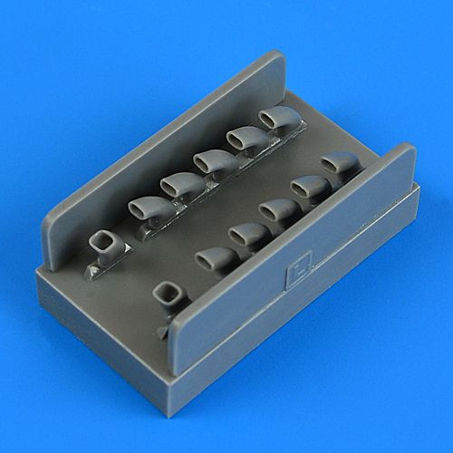 QB48980 Ил-2 выхлопные патрубки