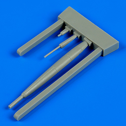 QB72464  MiG-15bis gun barrels