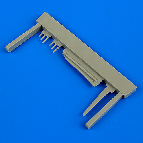 QB48679  Su-9 Fishpot antennas