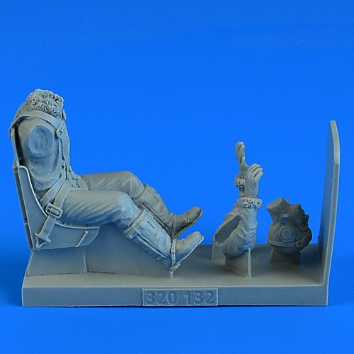 320132 USAAF WWII Pilot with ej. seat for P-51D Mustang