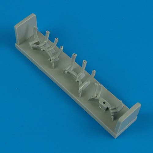 QB48379  A6M5 Zero exhaust