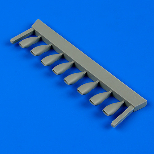 QB72467  Lancaster B.1/B.III air intakes